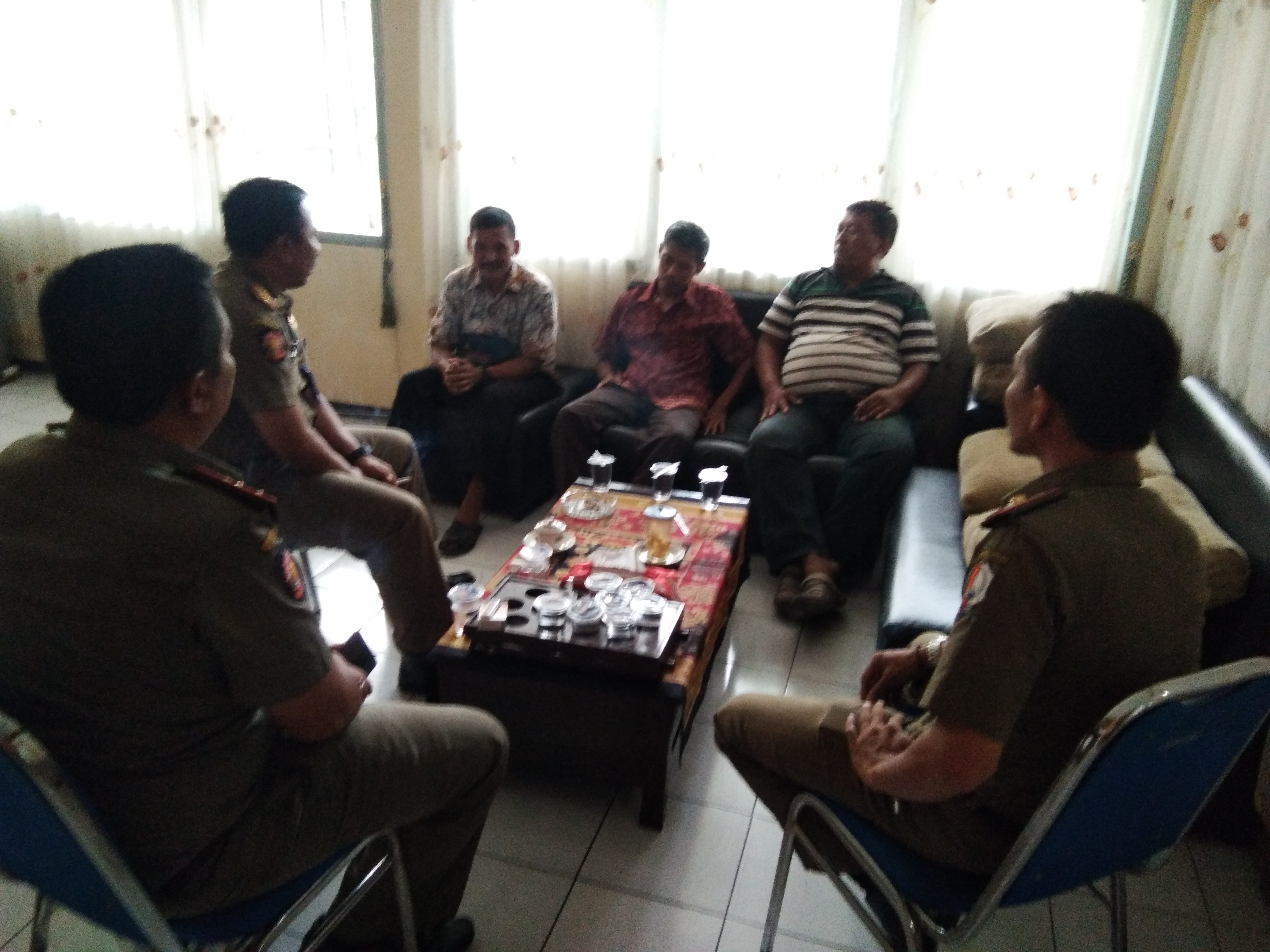 Paguyupan PKL datang Ke Kantor Satpol PP