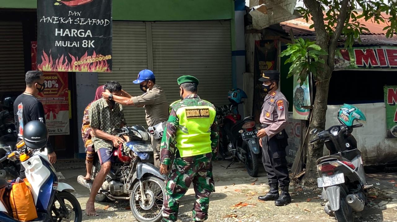 INGAT PESAN IBU 3M (MENCUCI TANGAN, MEMAKAI MASKER, MENJAGA JARAK)