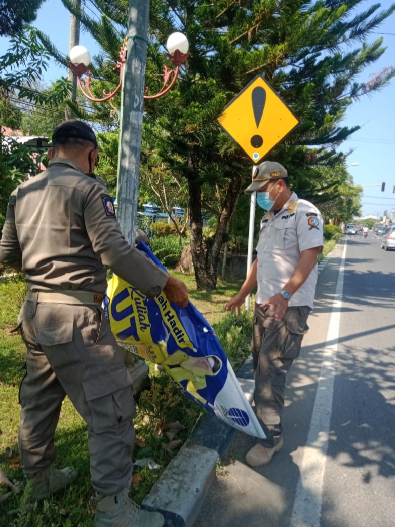 PENERTIBAN BANNER/REKLAME