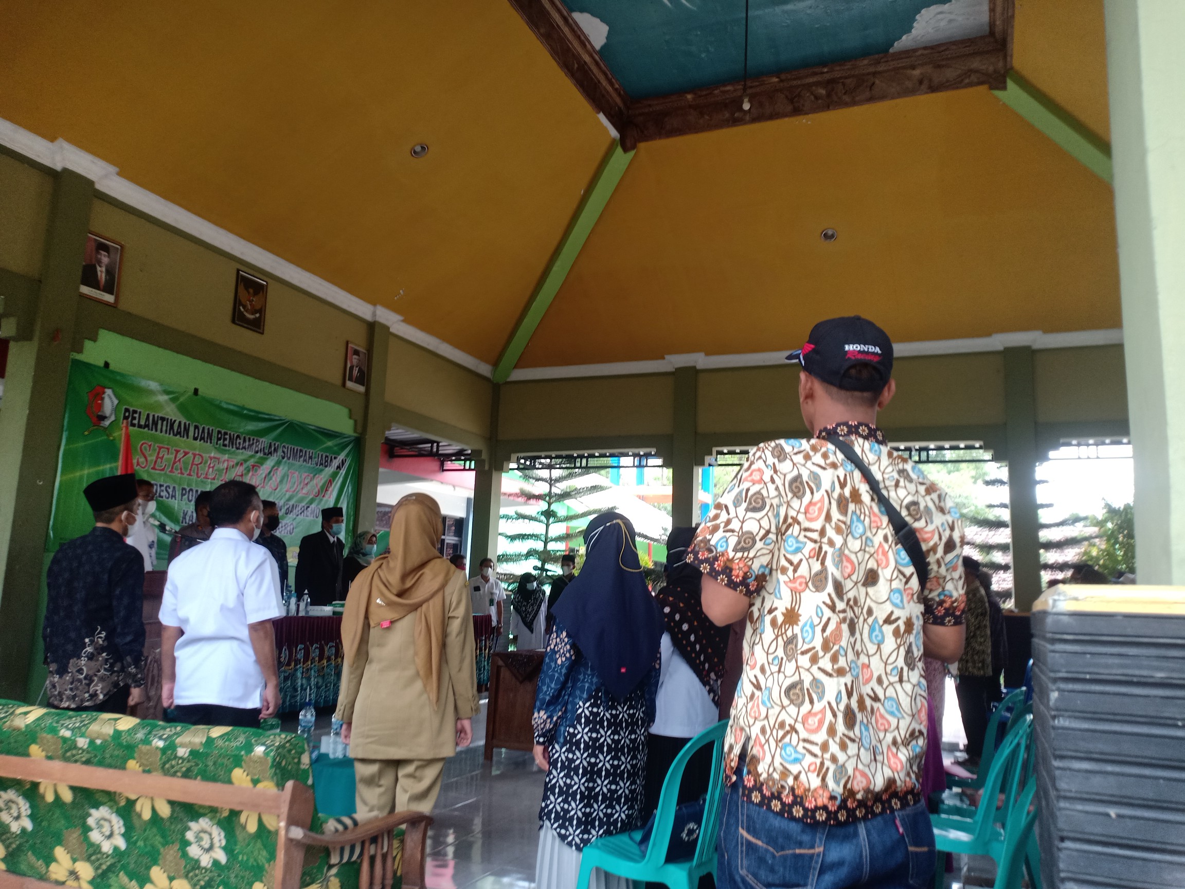 PENGAMANAN PELANTIKAN DAN PENGAMBILAN SUMPAH JABATAN PERANGKAT DESA