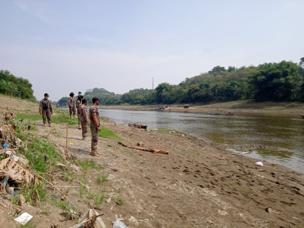 OPERASI PENAMBANGAN PASIR