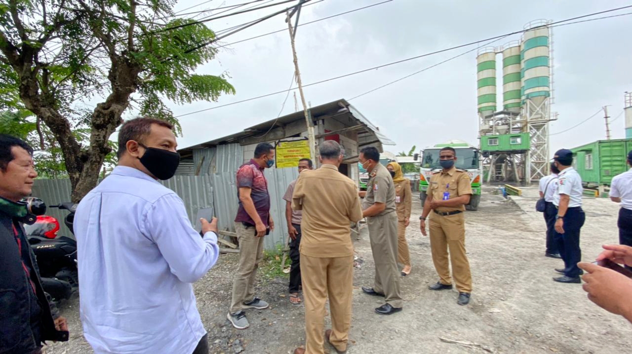 PENGHENTIAN SEMENTARA KEGIATAN BATCHING PLANT YANG BELUM BERIJIN