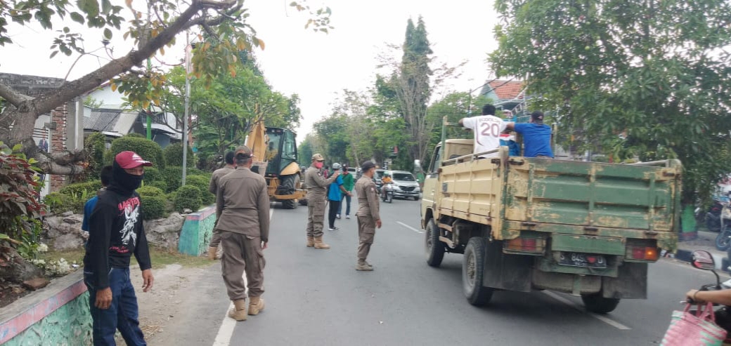 PENERTIBAN BANGUNAN LIAR