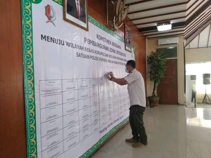 Satpol PP Bojonegoro Komitmen bersama pembangunan Zona integritas menuju wilayah WBM dan WBBM