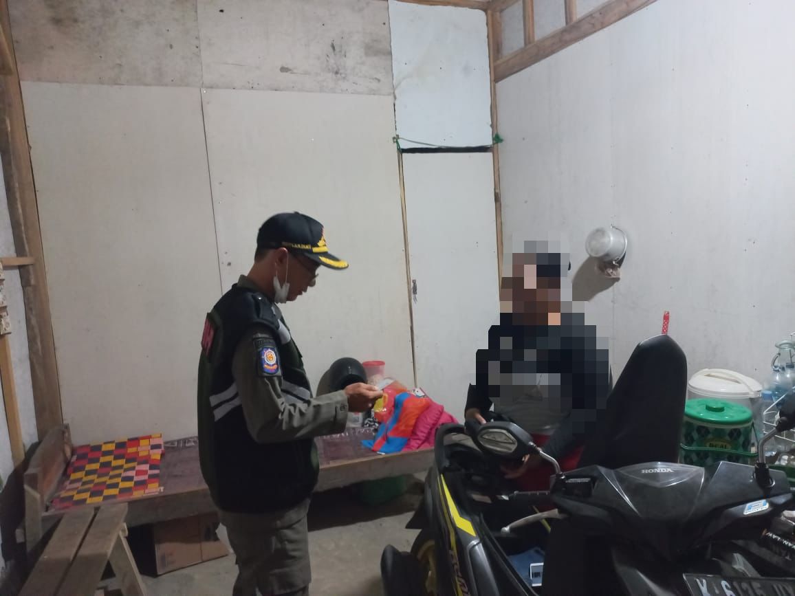 Satpol PP Bojonegoro Operasi Penertiban Karaoke dan Warung Remang-Remang