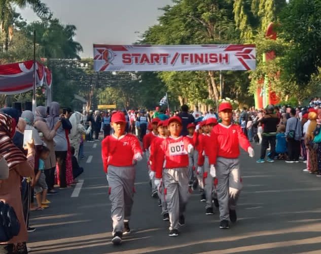 Pengamanan Gerak Jalan dalam memeriahkan HUT RI ke-77 di Kabupaten Bojonegoro