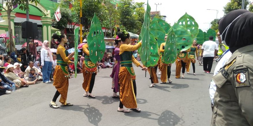 Pengamanan Karnaval Pawai Budaya Peringatan HUT RI KE-77 di Kabupaten Bojonegoro