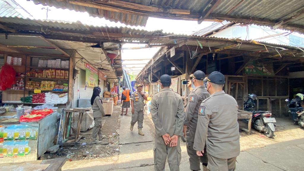 Satpol PP dan Dinas terkait terus melaksanakan penataan Pasar Bojonegoro