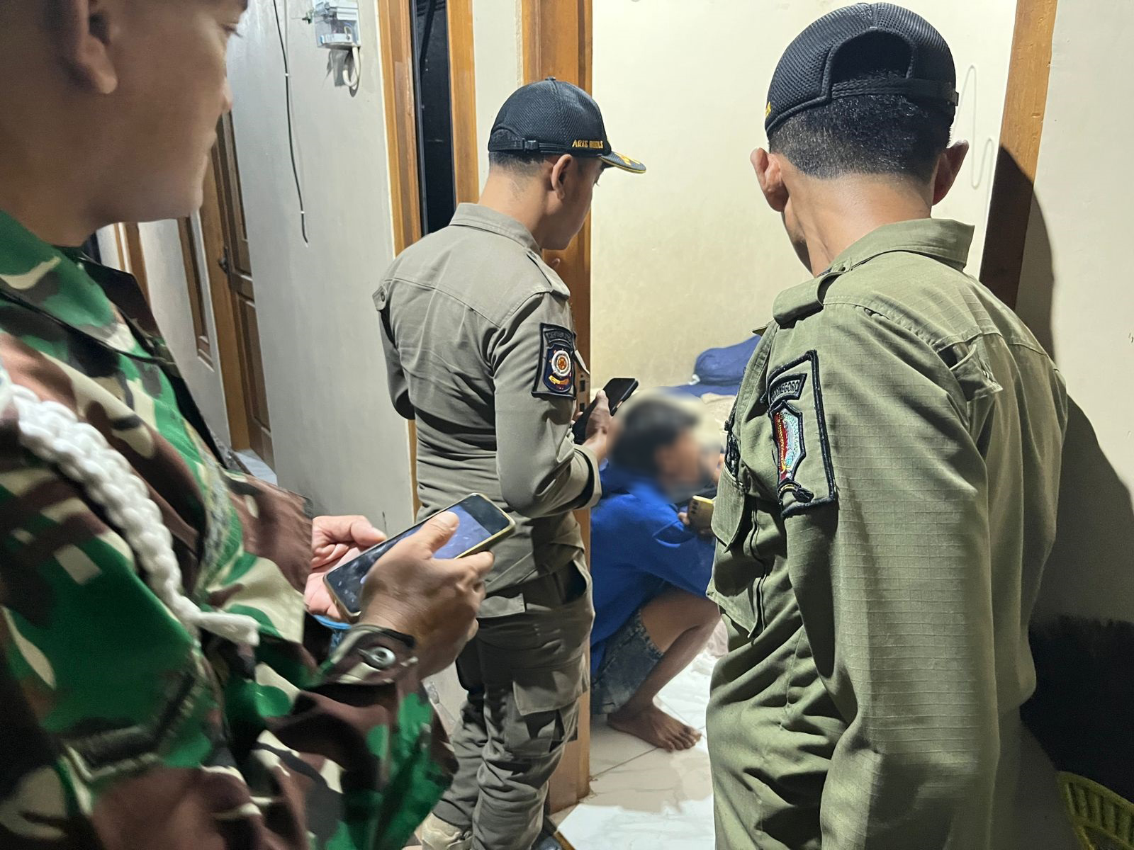 Satpol PP Gencarkan Razia Kamar kost dan Miras